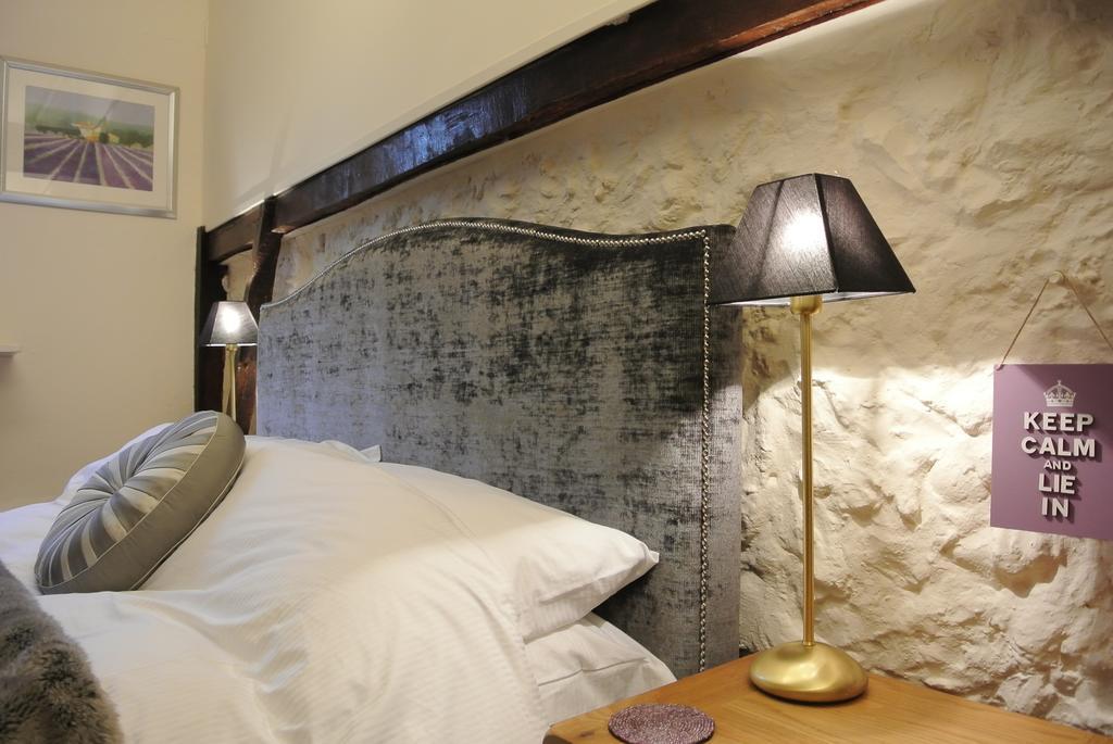 Frith Farm House Cottages Newnham  Habitación foto